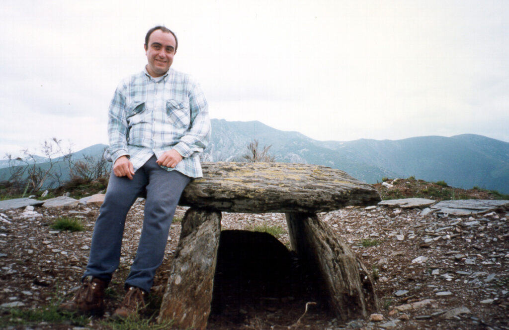 Cista de Ibias en Asturias. Cista de Ibias en el Occidente asturiano.