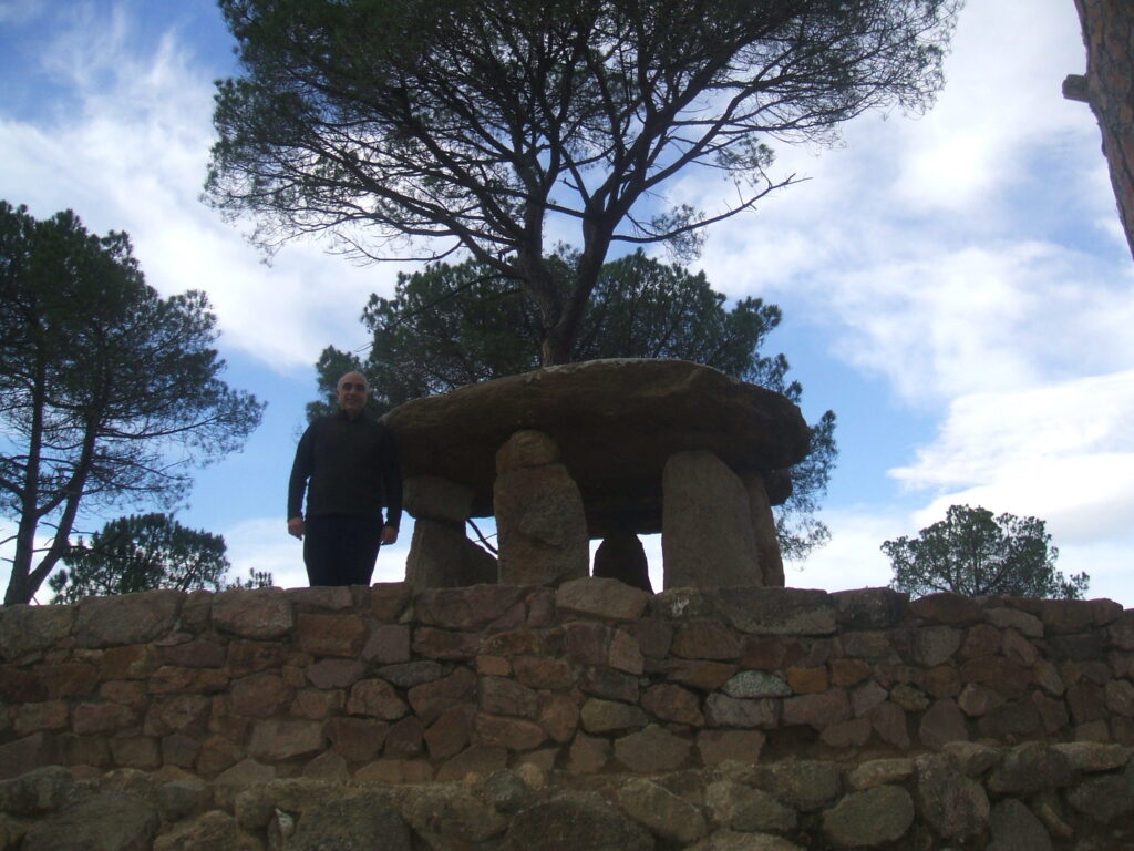 El dolmen de Padre Gentil, Barcelona, Cataluña.