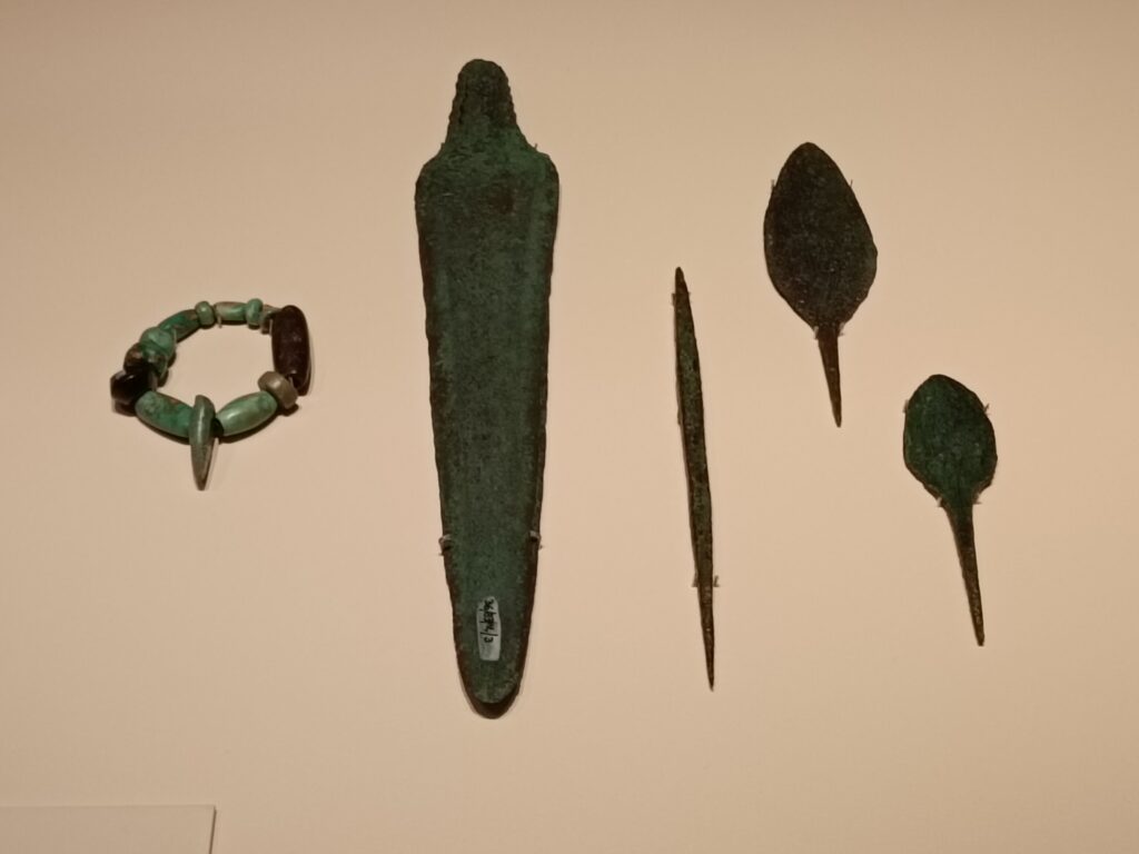 Ajuar del dolmen del Teriñuelo Aldeavieja de Tormes, Salamanca