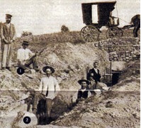 Primeras excavaciones en los dólmenes de Antequera