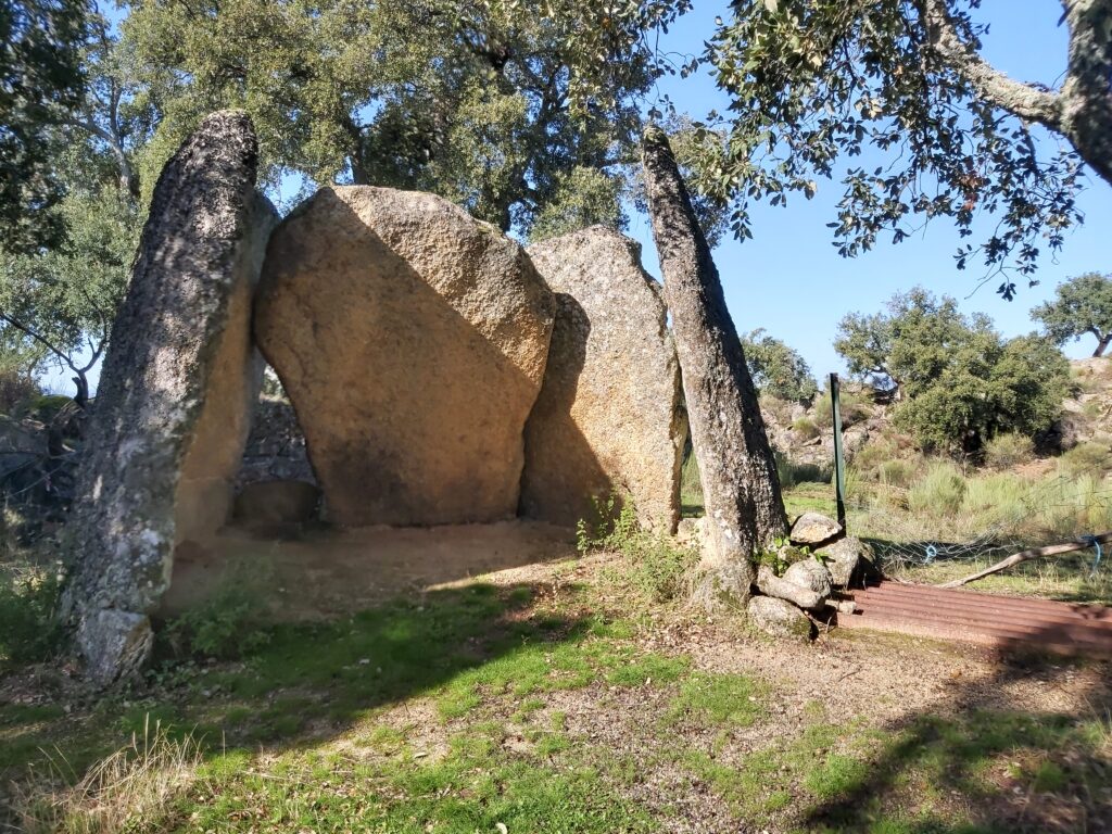 Dolmen de Zafra IV Valencia de Alcántara (Cáceres)